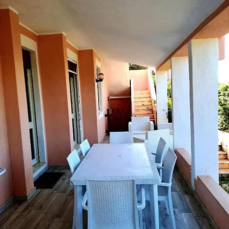 Ibiscus Villa *